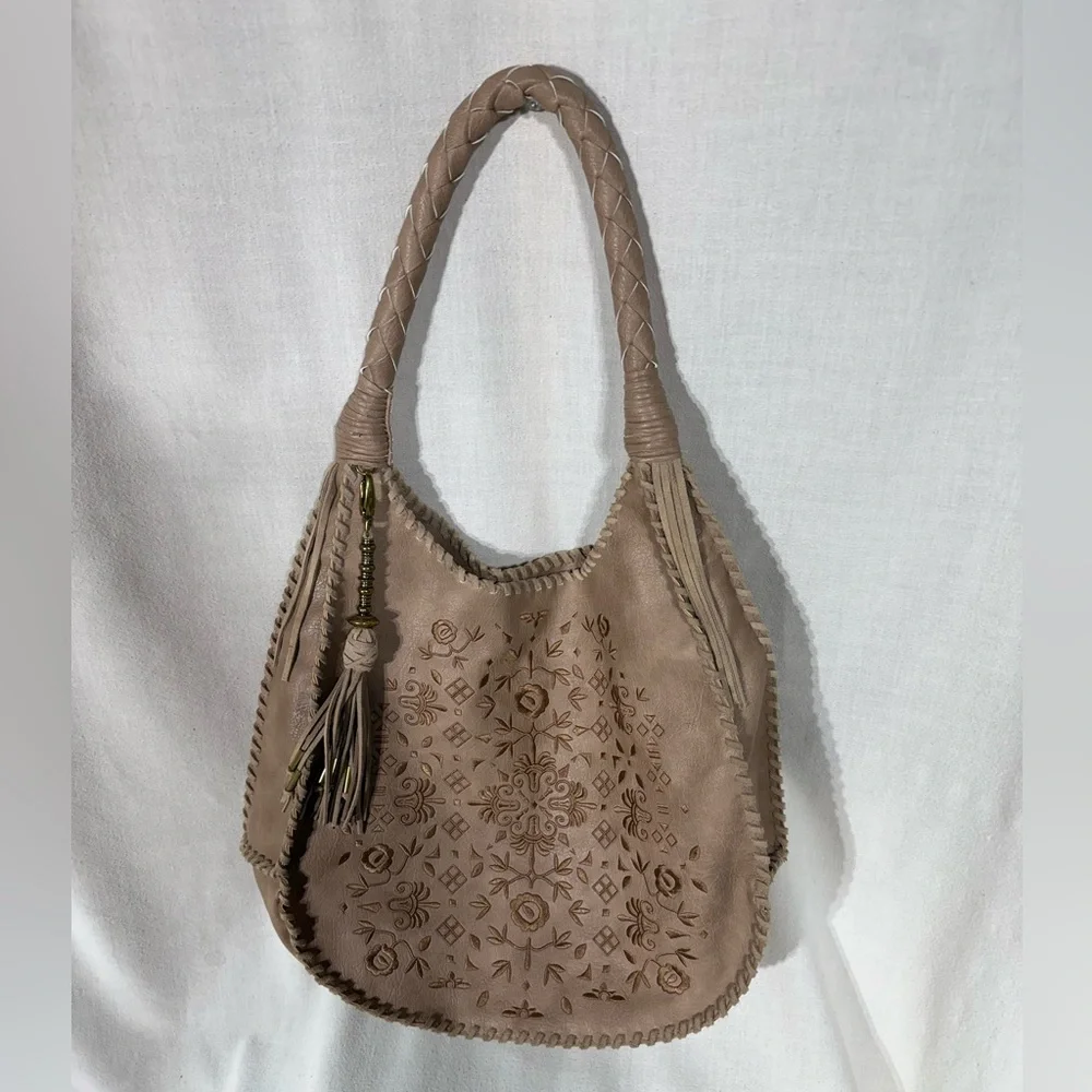 DV by Dolce Vita chic tan